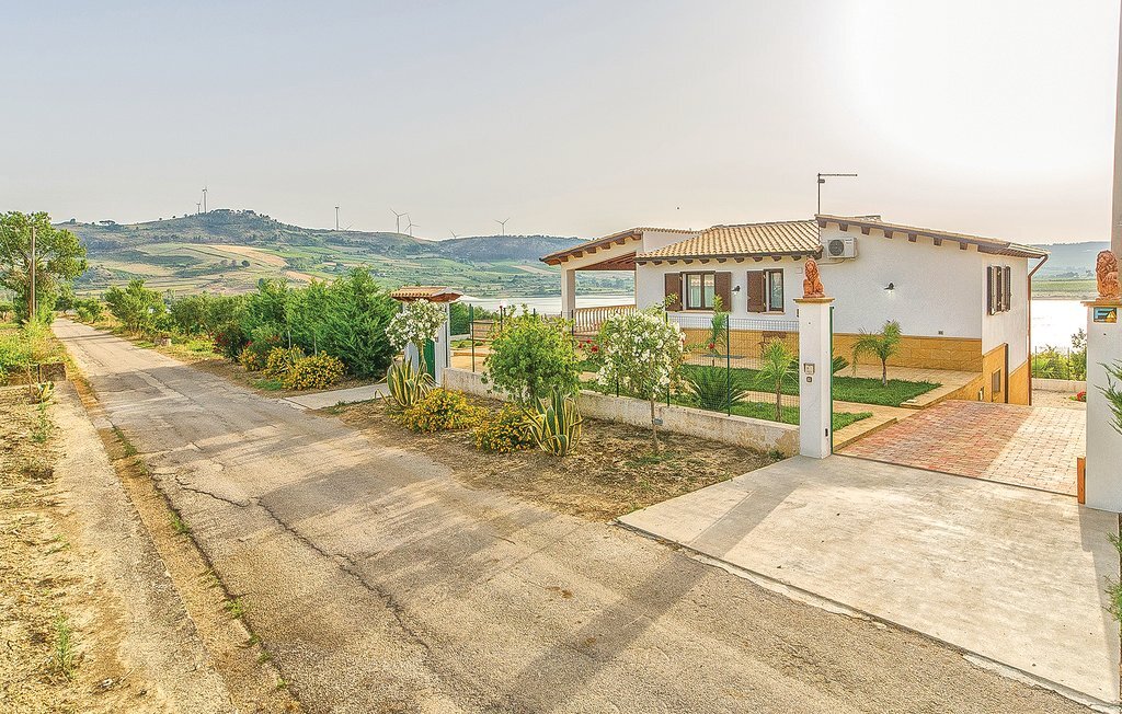 Maison avec piscine privée face au lac d'Arancio - Photo 9