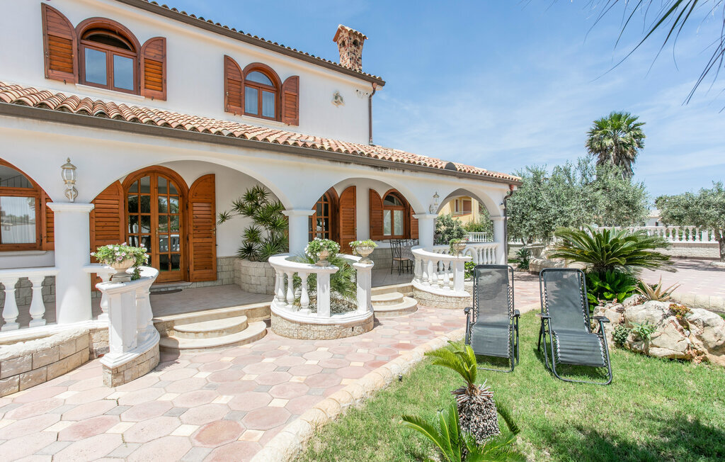 Villa Girasole à 200m de la mer, Marzameni - Photo 1