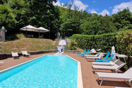 Location villa à Pistoia, Villa à Pistoia avec Piscine et Vue