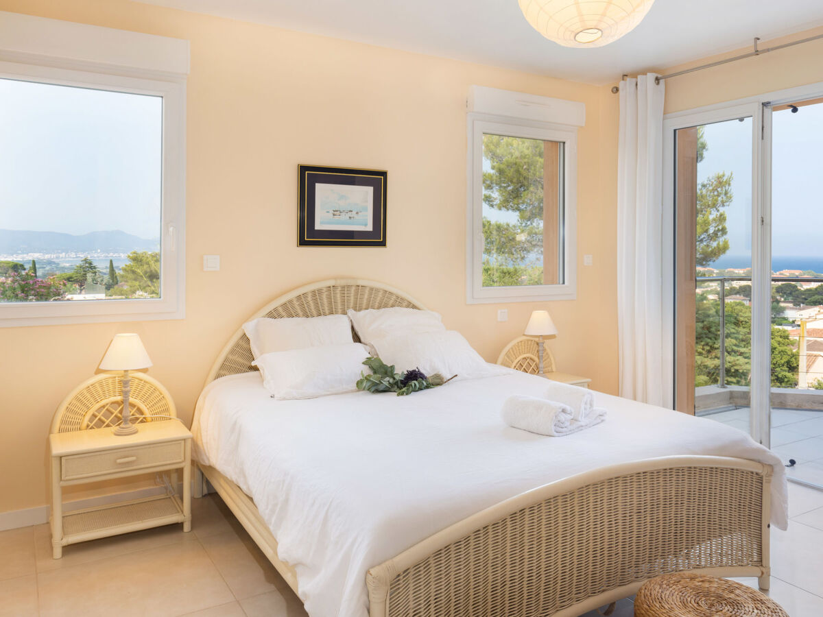 Villa Plein Sud à Saint Aygulf, 4 chambres, piscine - Photo 13