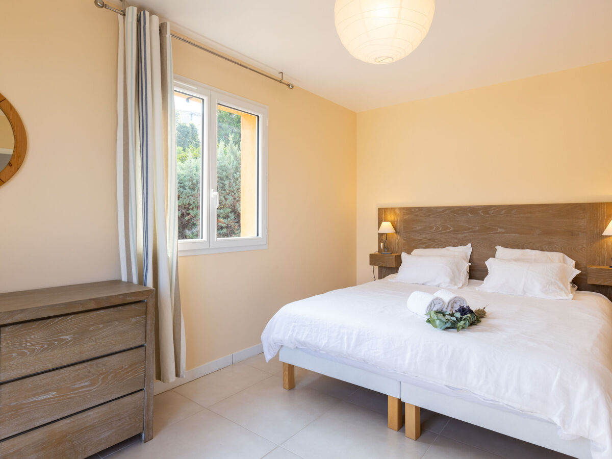 Villa Plein Sud à Saint Aygulf, 4 chambres, piscine - Photo 14