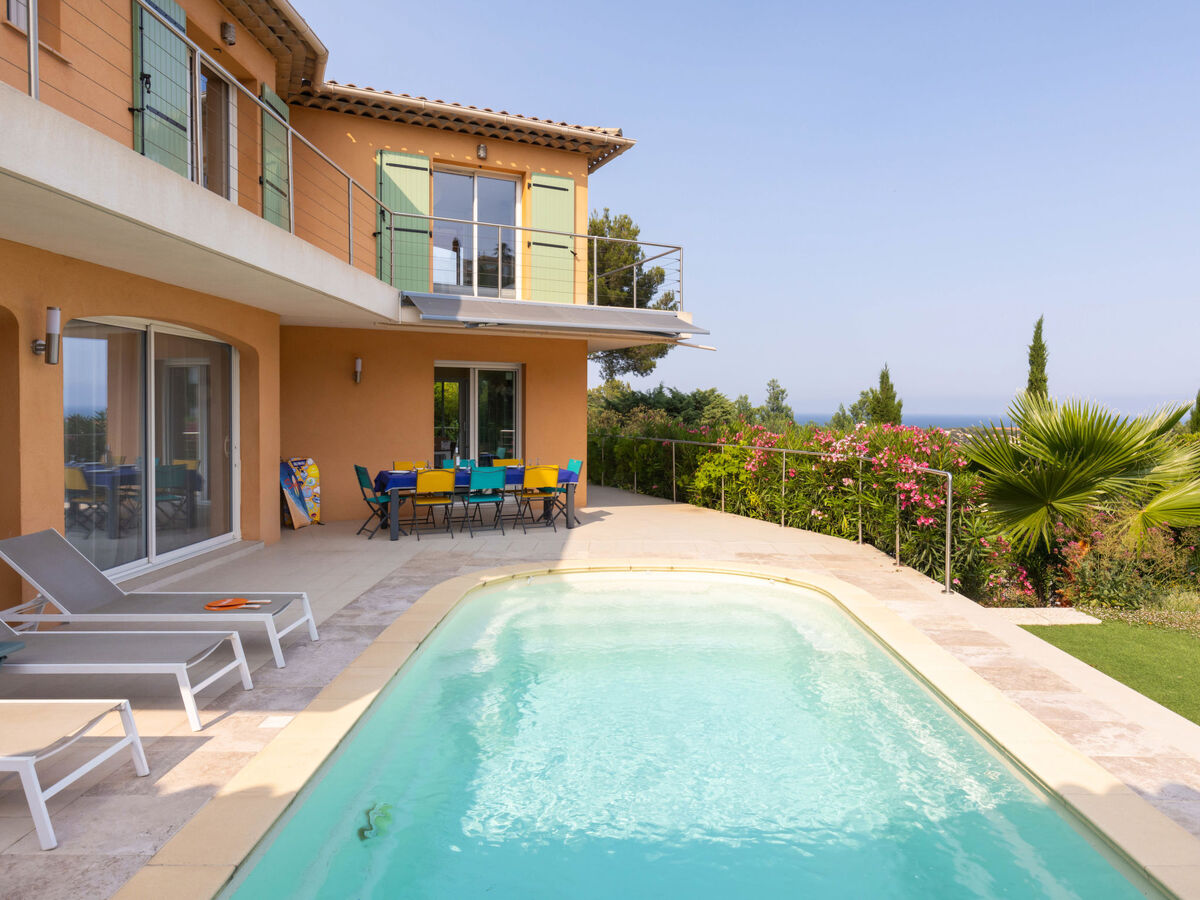 Villa Plein Sud à Saint Aygulf, 4 chambres, piscine - Photo 36