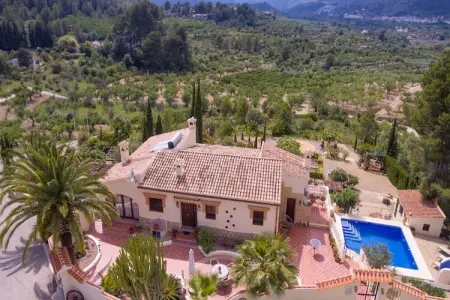 Location villa à Parcent, Villa confortable avec piscine privée à Parcent