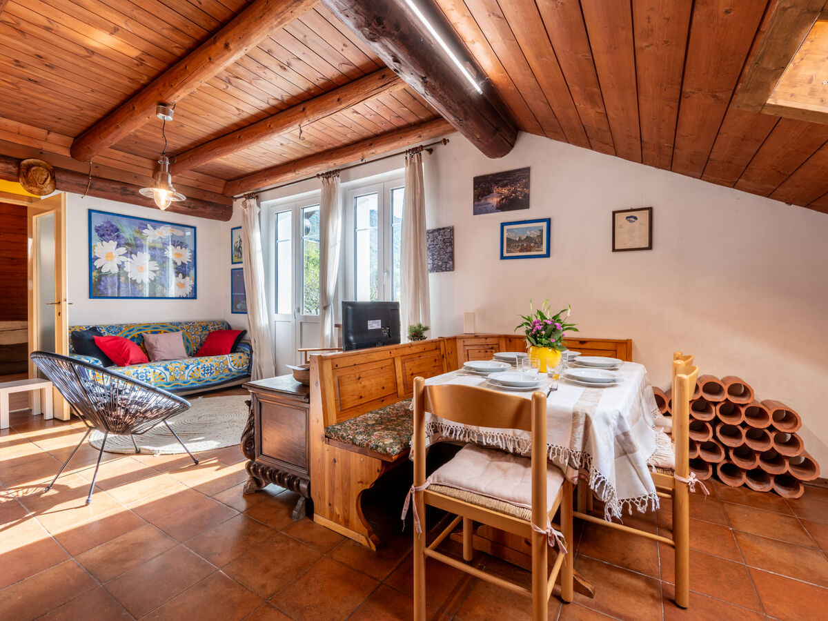 Appartement Ciliegio à Mergozzo, vue lac, balcon et jardin - Photo 5