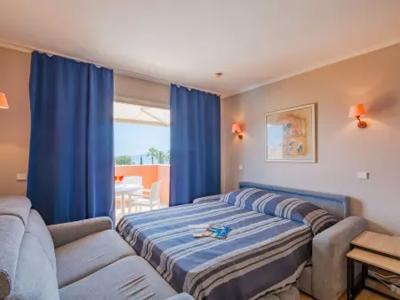 Appartement 3 pièces Les Issambres, vue mer et terrasse - Photo 11
