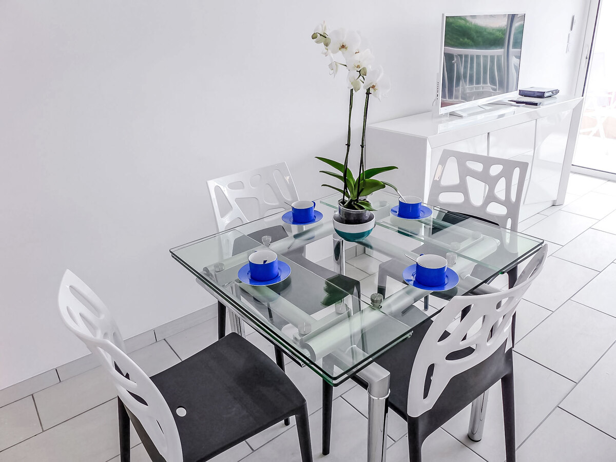 Appartement Le Méditerranée - Fréjus, 40 m de la plage - Photo 10
