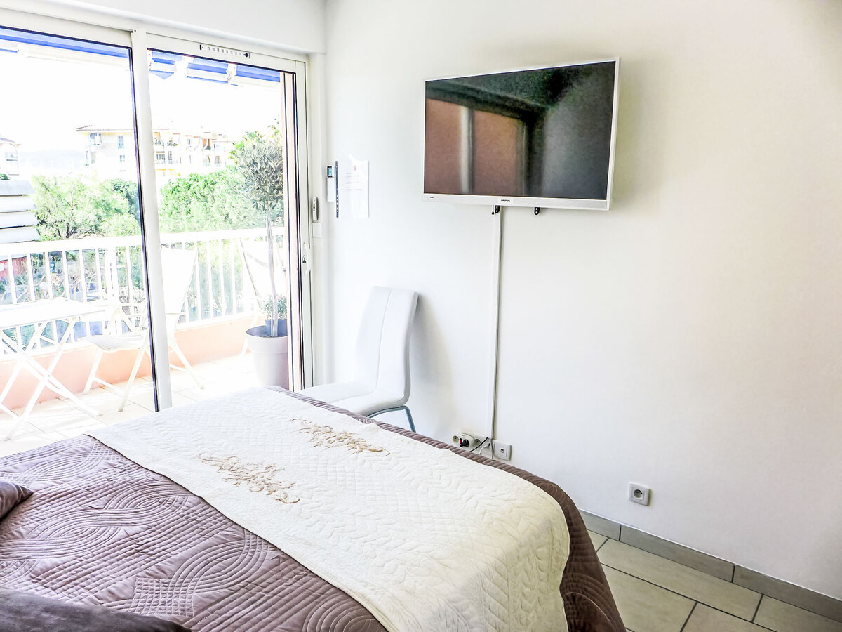 Appartement Le Méditerranée - Fréjus, 40 m de la plage - Photo 12
