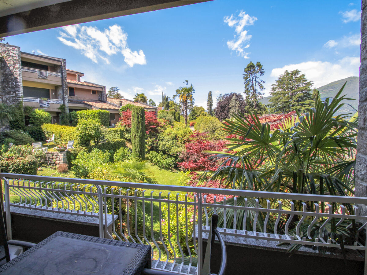 Studio Porto Valtravaglia, terrasse 10m² à 150m du lac - Photo 3