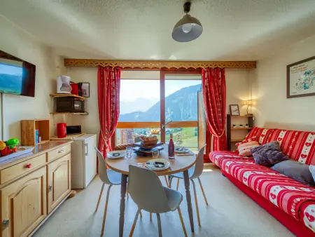 Studio 24 m² Le Corbier, 14e étage, vue montagne : photo 9