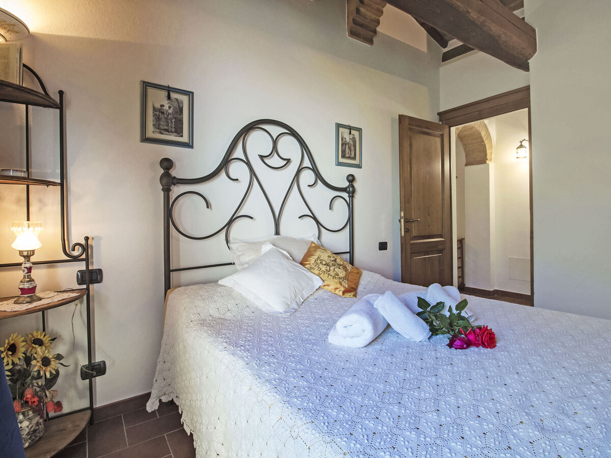 Martina – Gîte rustique 3 ch. à Cortona, accès piscine - Photo 12
