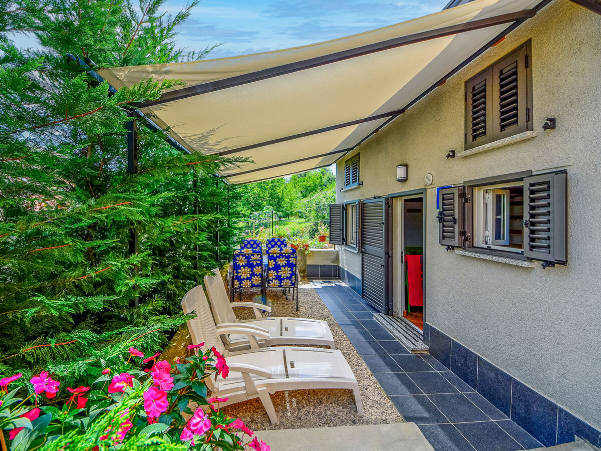 Bungalow Karolina à Lovran, 2 niveaux avec terrasse - Photo 1