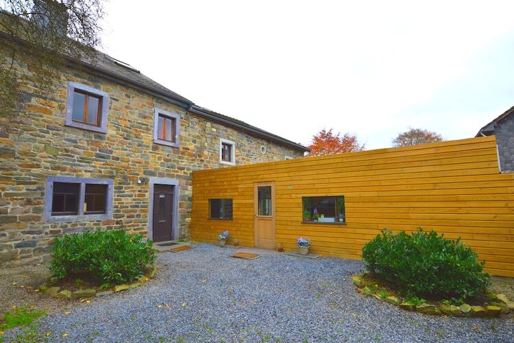 Remonval, ferme XVIIIe avec piscine intérieure pour 15 - Photo 1