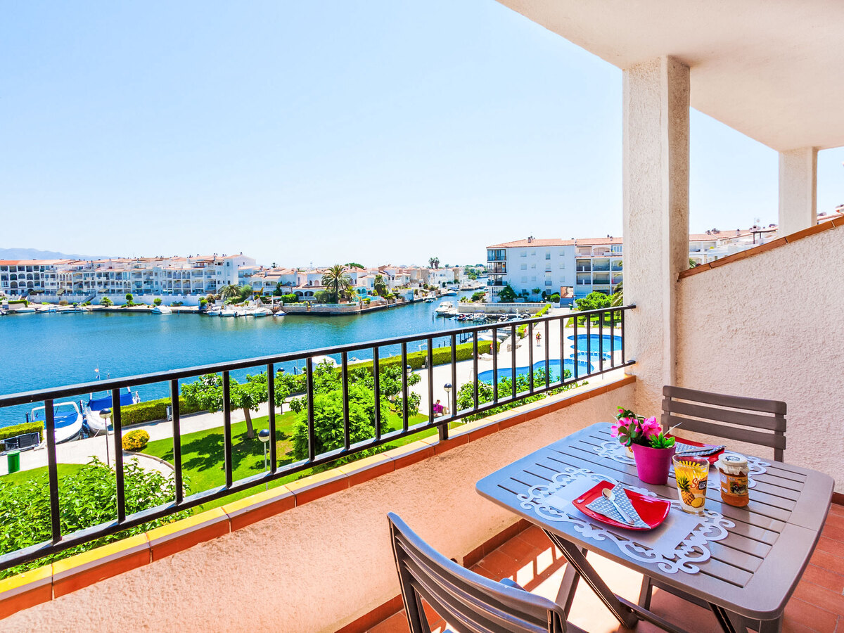Appartement Sant Maurici à Empuriabrava, vue piscine - Photo 1