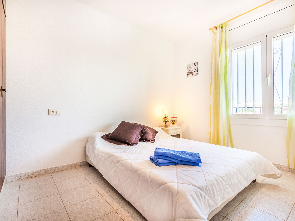 Appartement Sant Maurici à Empuriabrava, vue piscine - Photo 4