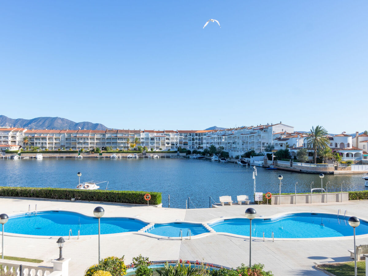 Appartement Sant Maurici à Empuriabrava, vue piscine - Photo 18
