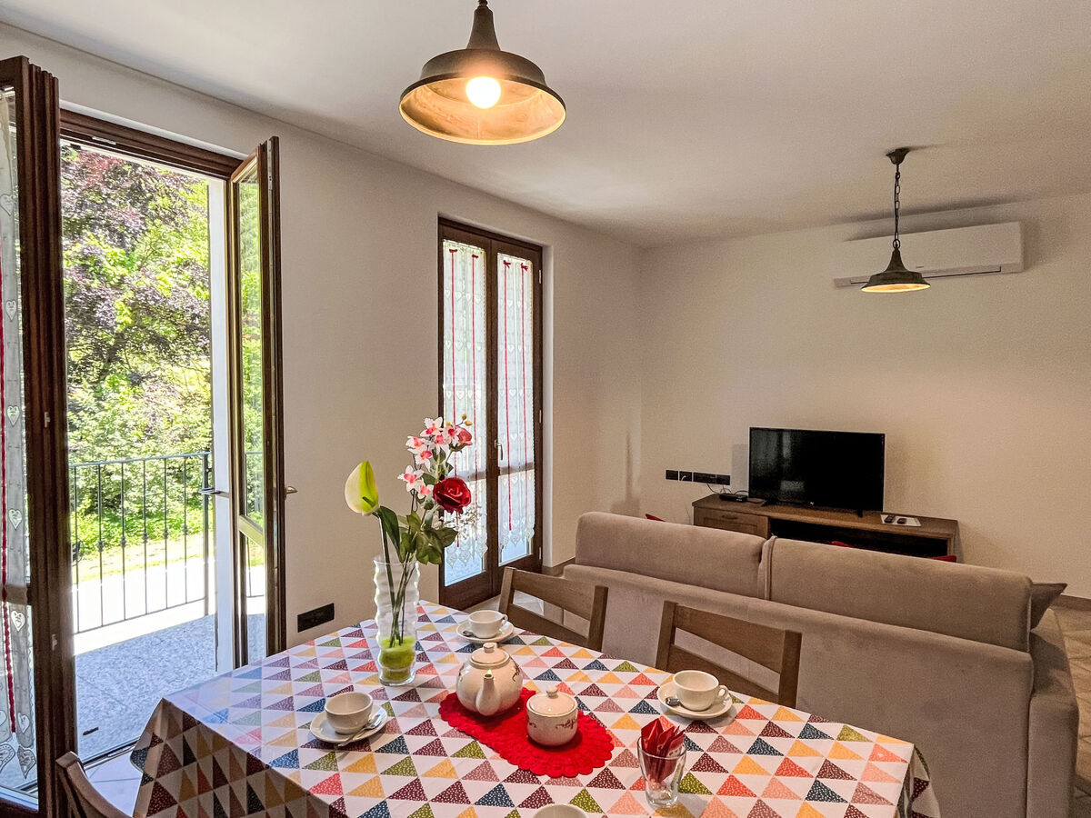 Appartement Sambucco à San Bartolomeo del Bosco, vue montagne - Photo 4