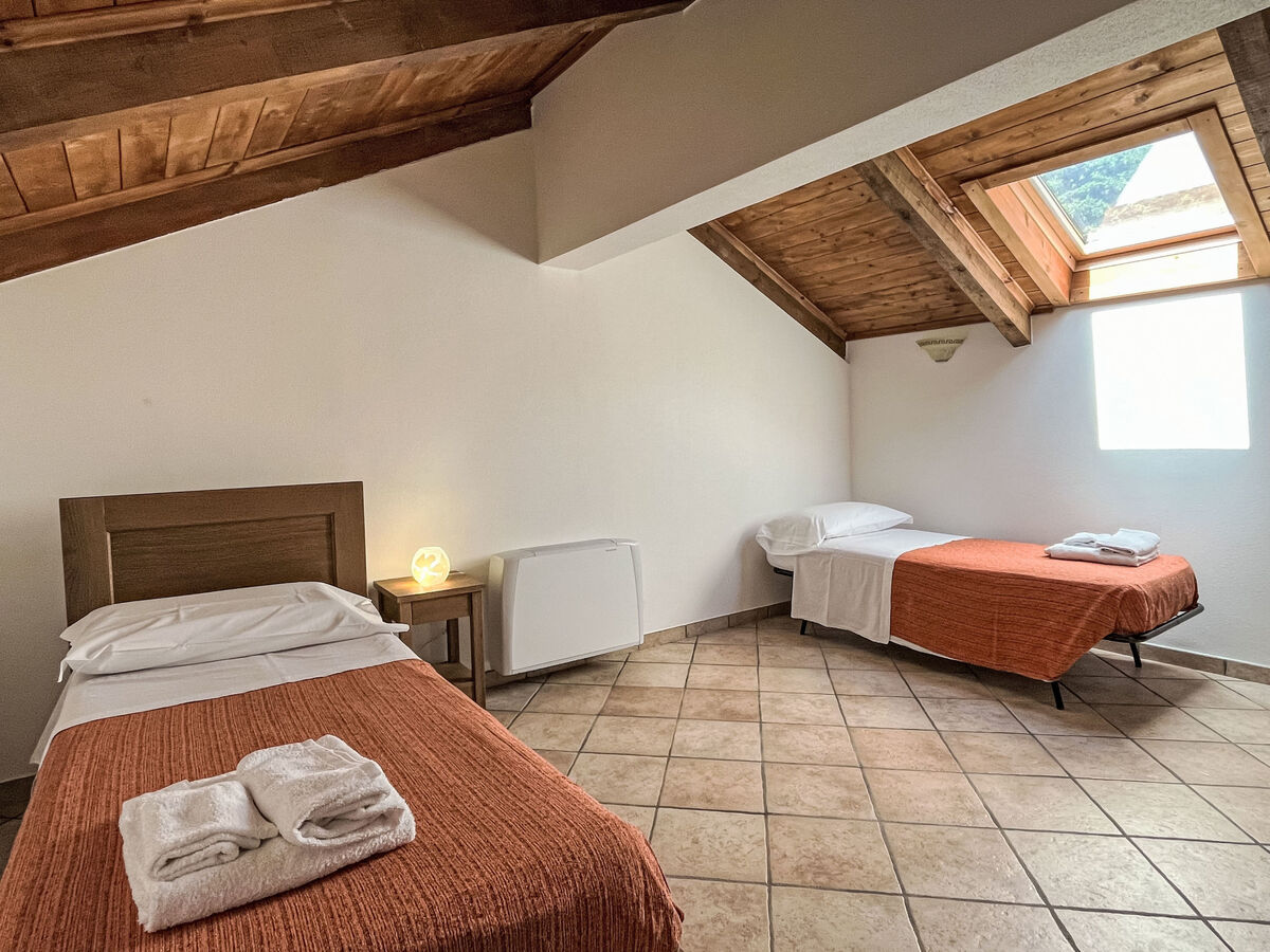 Appartement Sambucco à San Bartolomeo del Bosco, vue montagne - Photo 12