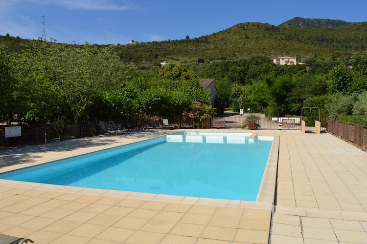 Maison 6 pers avec piscine aux Vans, 2 km du centre - Photo 4