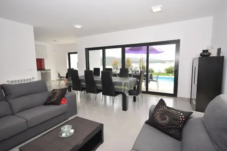 Casa Rozie, Maison de vacances ; Plage de Nazaré pour le surf - Photo 2