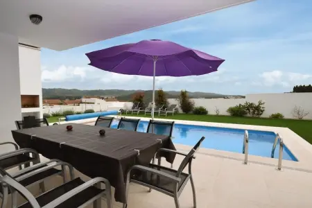 Casa Rozie, Maison de vacances ; Plage de Nazaré pour le surf - Photo 7