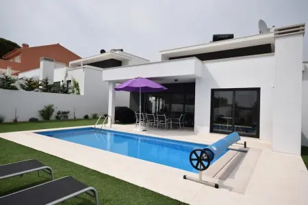 Casa Rozie, Maison de vacances ; Plage de Nazaré pour le surf - Photo 11