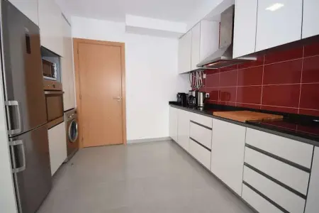 Casa Rozie, Maison de vacances ; Plage de Nazaré pour le surf - Photo 19