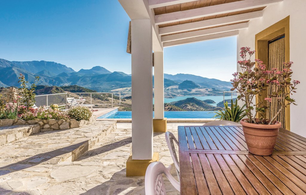 Maison 117 m² avec piscine débordement, vue Zahara - Photo 4
