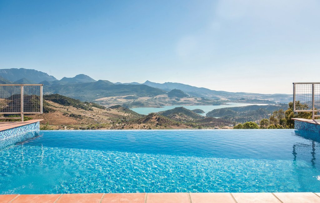 Maison 117 m² avec piscine débordement, vue Zahara - Photo 7