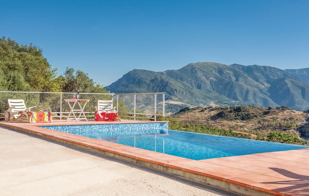 Maison 117 m² avec piscine débordement, vue Zahara - Photo 9