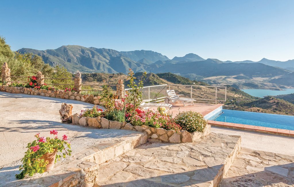 Maison 117 m² avec piscine débordement, vue Zahara - Photo 11