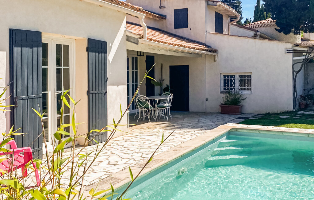 Villa avec piscine privée près d'Avignon - Photo 7