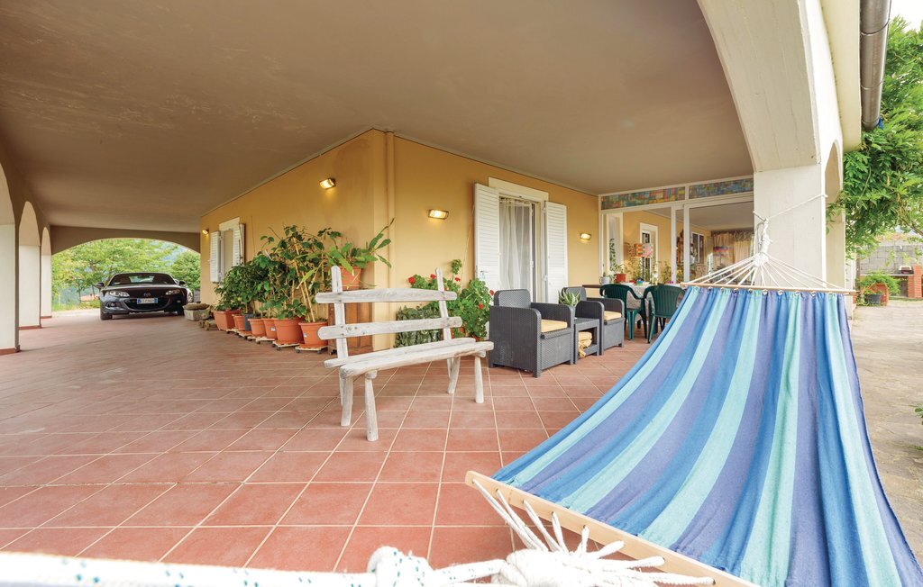 Appartement vue village médiéval à Sorana - Photo 6