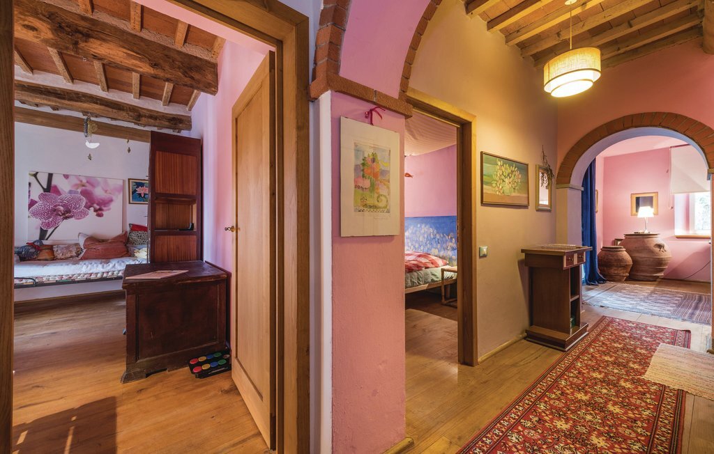 Appartement vue village médiéval à Sorana - Photo 12