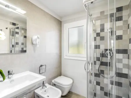 Maison Onda Blu – lac de Garde à 200 m, piscine : photo 8
