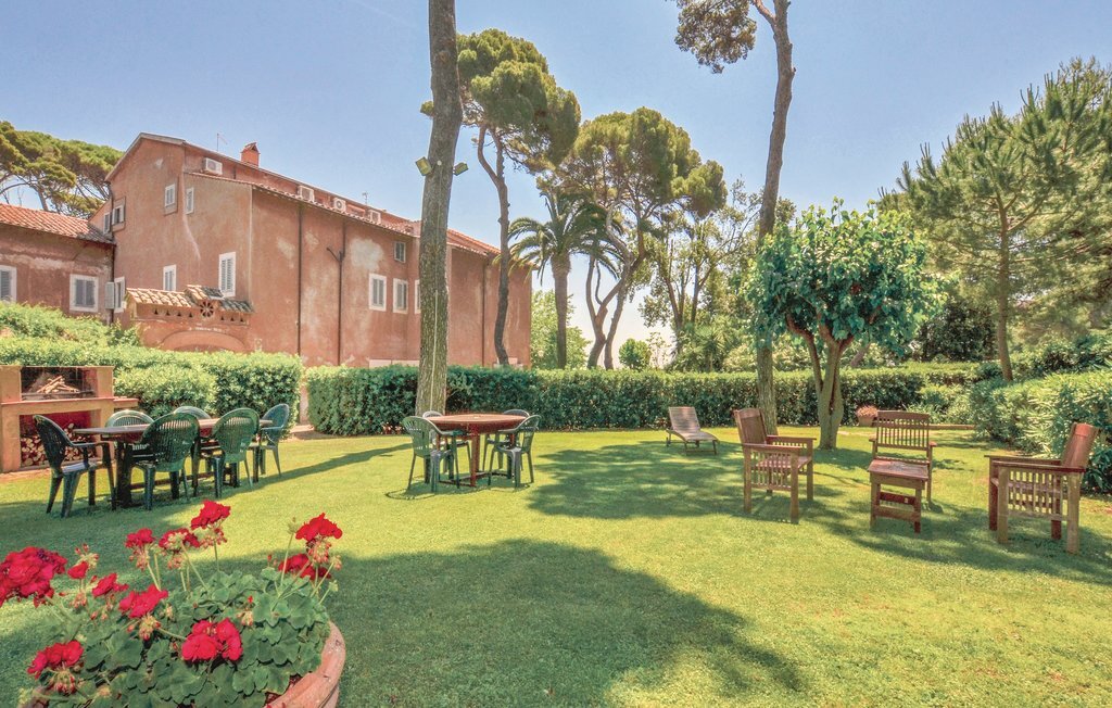 Appartement dans un relais de poste du XVe siècle à Santa Marinella - Photo 1