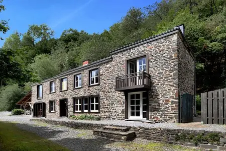 Location maison à Rendeux, Maison de vacances à Rendeux avec terrasse