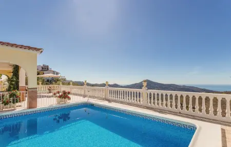 Location maison de vacances à Corumbela