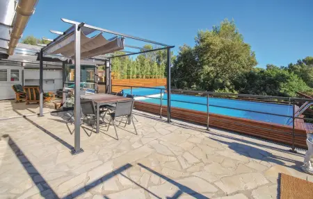 Maison 8 personnes à Signes - Photo 4