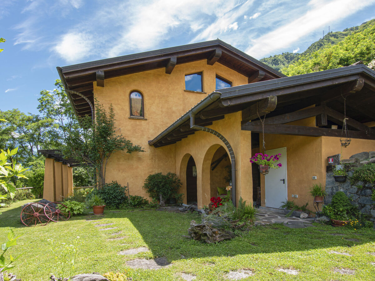 Villa Madda à Dongo : maison 5 pers. avec piscine couverte - Photo 1