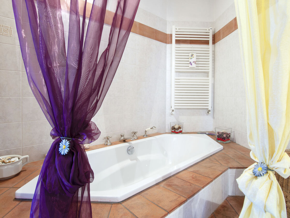 Villa Madda à Dongo : maison 5 pers. avec piscine couverte - Photo 18