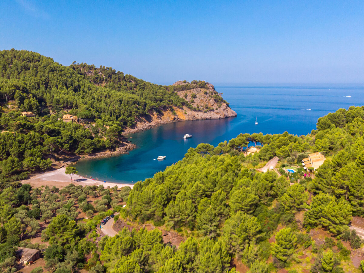 Maison Cala Tuent : 130 m² rustique, 200 m de la mer - Photo 1