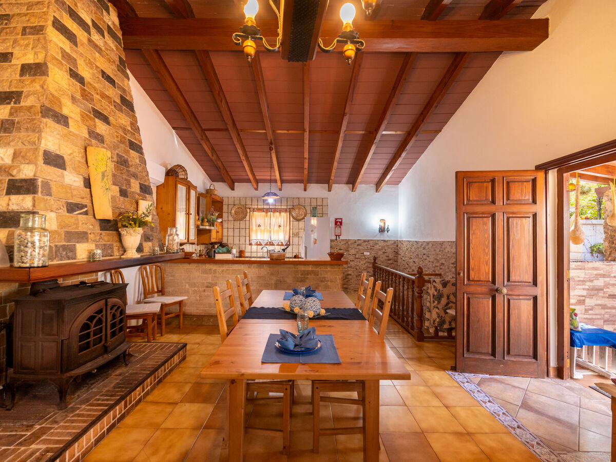 Maison Cala Tuent : 130 m² rustique, 200 m de la mer - Photo 7