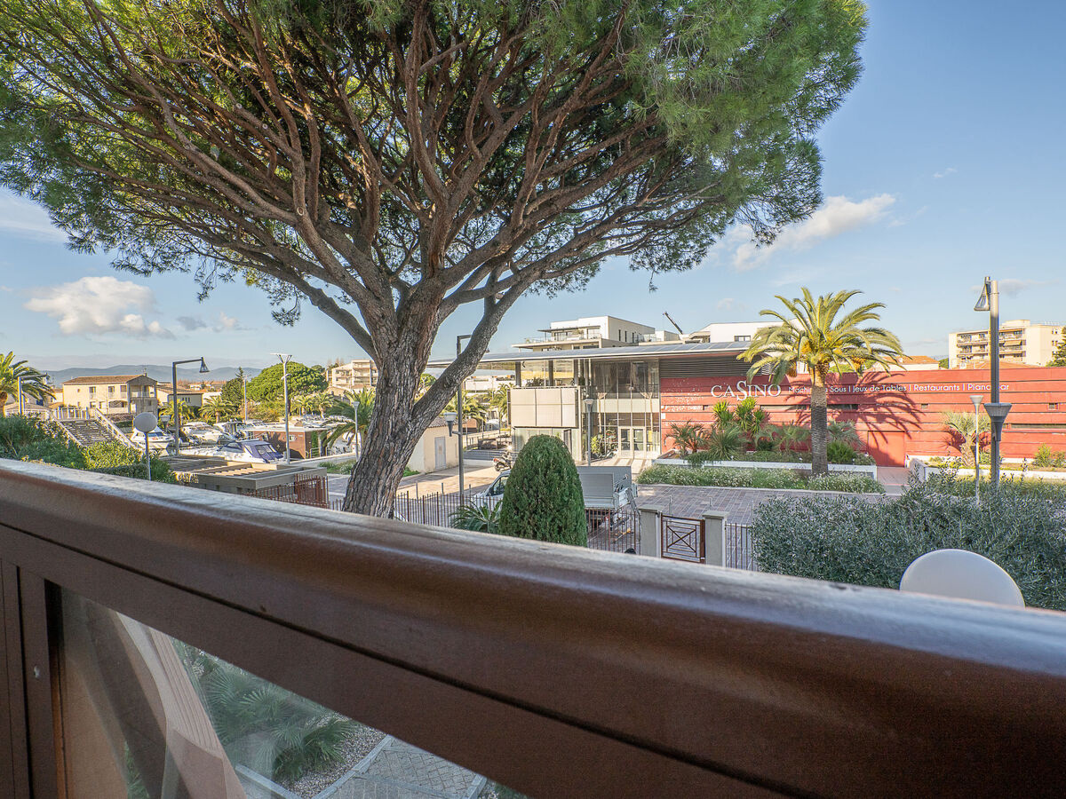 Appartement Port Quiétude avec terrasse vue canal à Fréjus - Photo 10