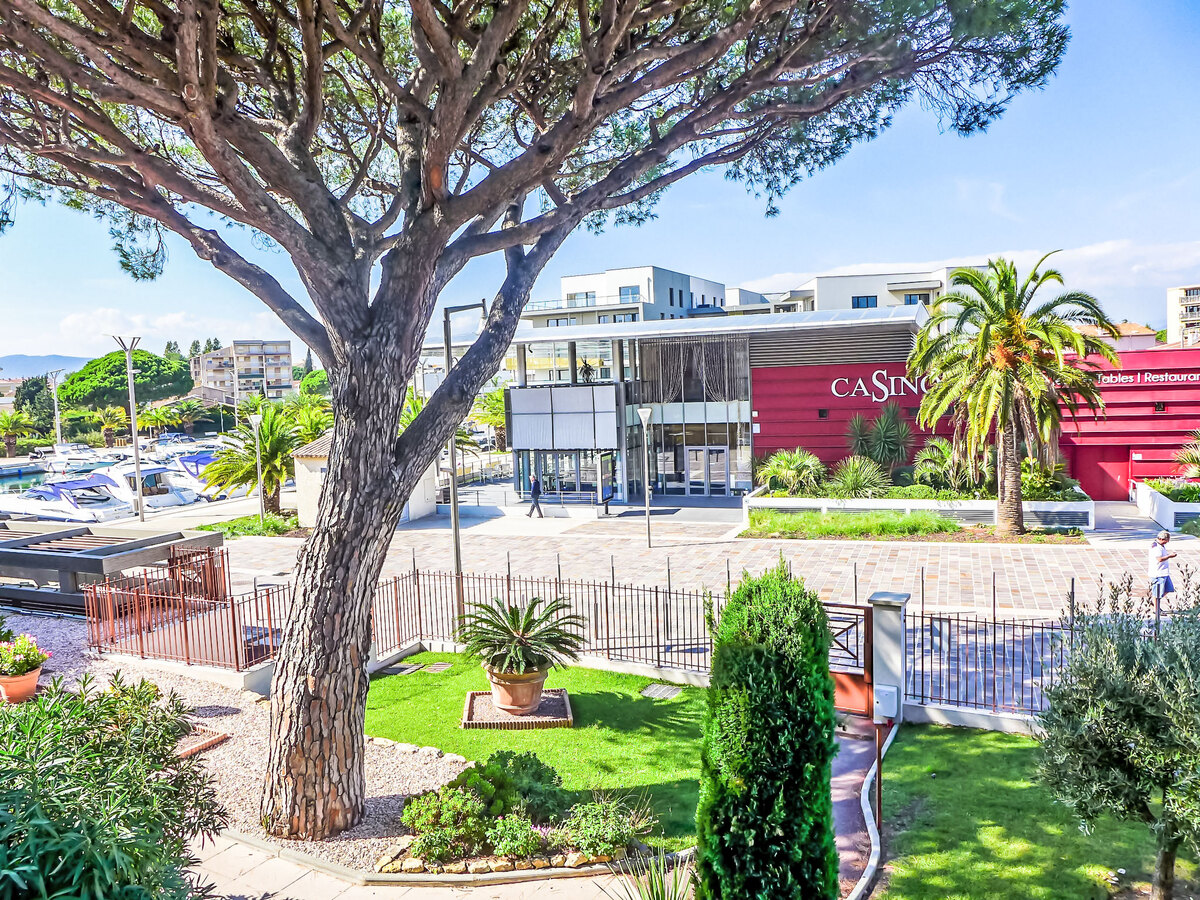 Appartement Port Quiétude avec terrasse vue canal à Fréjus - Photo 15