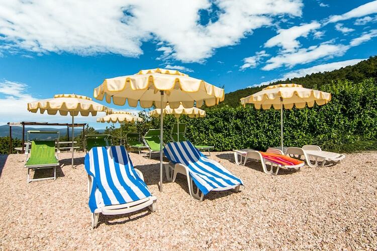 Porcini, Ferme avec piscine à Apecchio - Photo 8