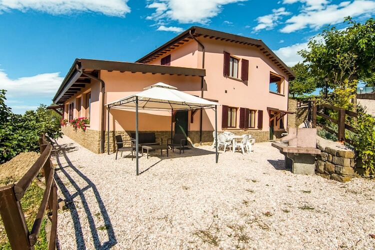 Porcini, Ferme avec piscine à Apecchio - Photo 9