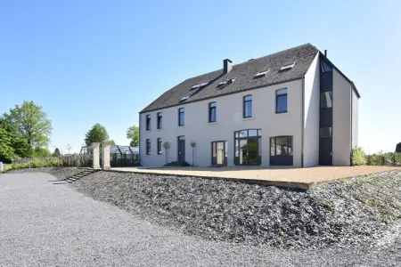 Location maison à Sainte Cécile, Villa de groupe avec piscine et sauna