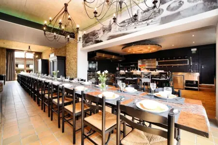 La Grémille, maison 29 personnes avec piscine chauffée : photo 11