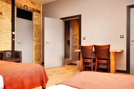 La Grémille, maison 29 personnes avec piscine chauffée : photo 14