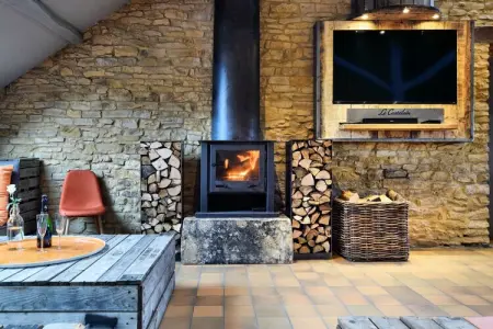 La Grémille, maison 29 personnes avec piscine chauffée : photo 16